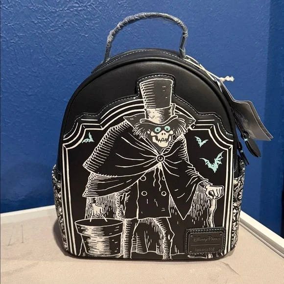 Loungefly Black and White Haunted Mansion Backpack!  Glows in the dark! NWT - Picture 3 of 7